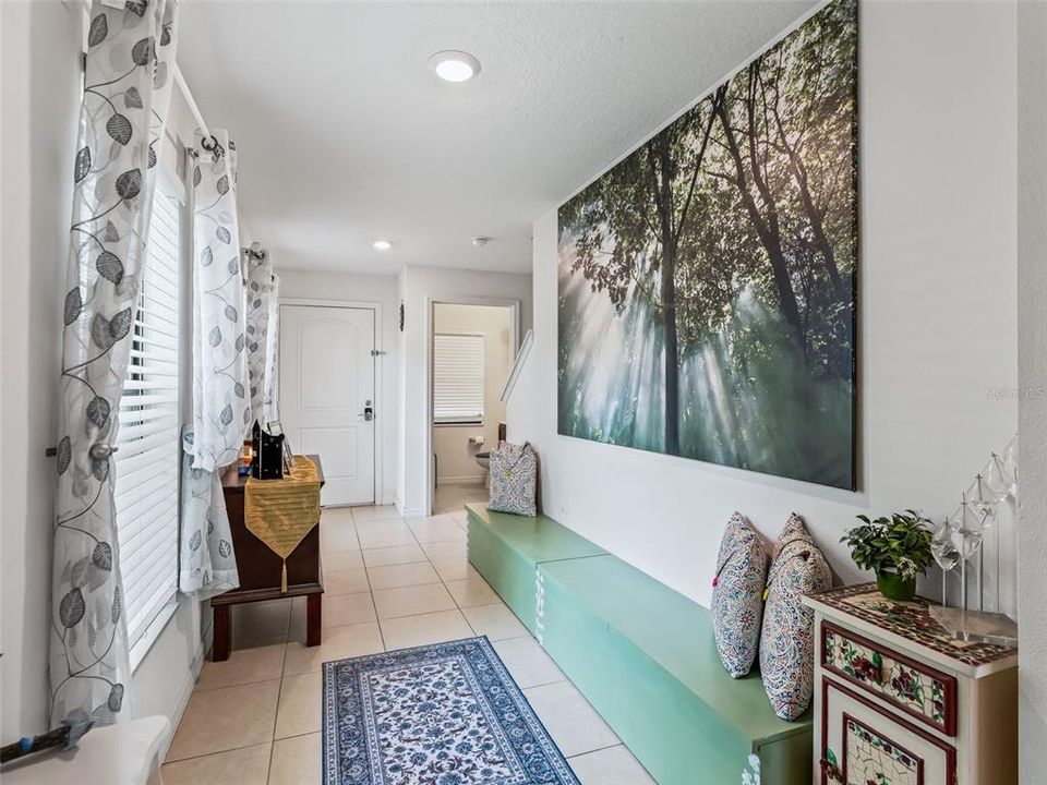 Activo con contrato: $289,000 (4 camas, 2 baños, 1825 Pies cuadrados)