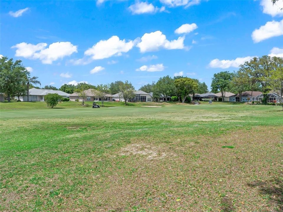 Activo con contrato: $289,000 (4 camas, 2 baños, 1825 Pies cuadrados)