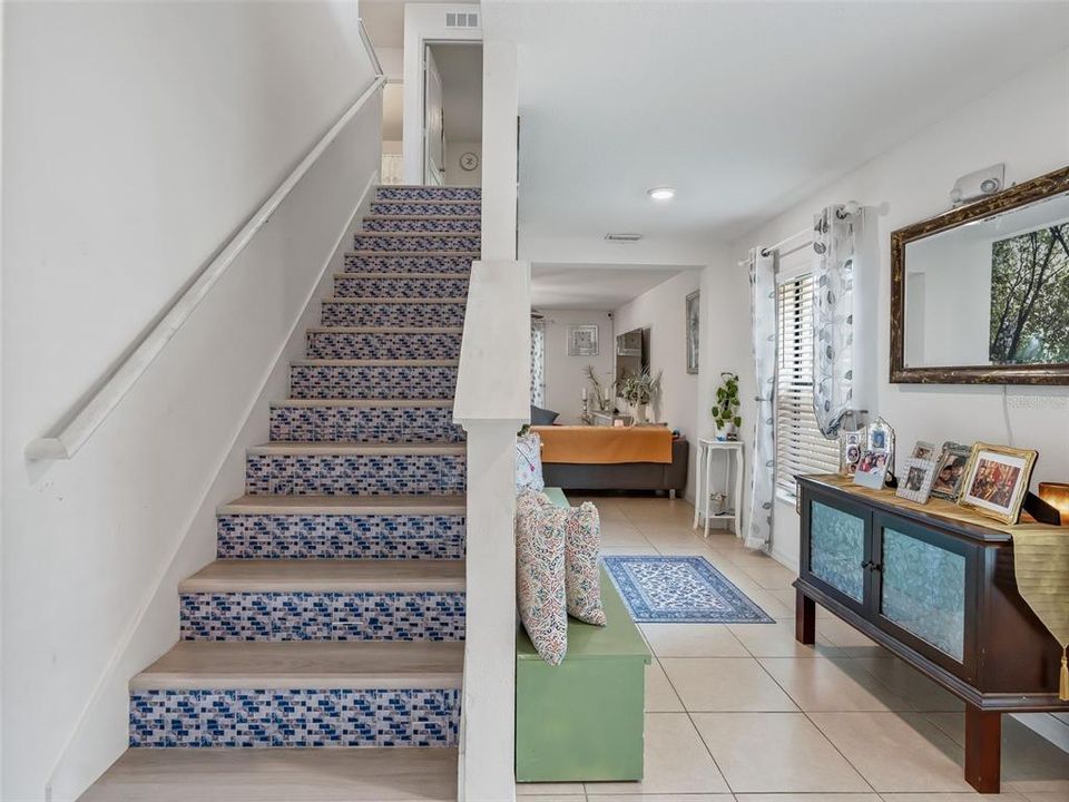 Activo con contrato: $289,000 (4 camas, 2 baños, 1825 Pies cuadrados)