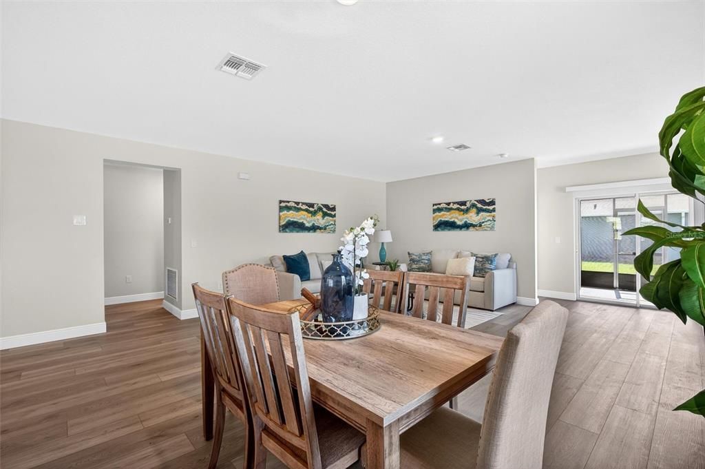 Active With Contract: $349,900 (3 beds, 2 baths, 1774 Square Feet)