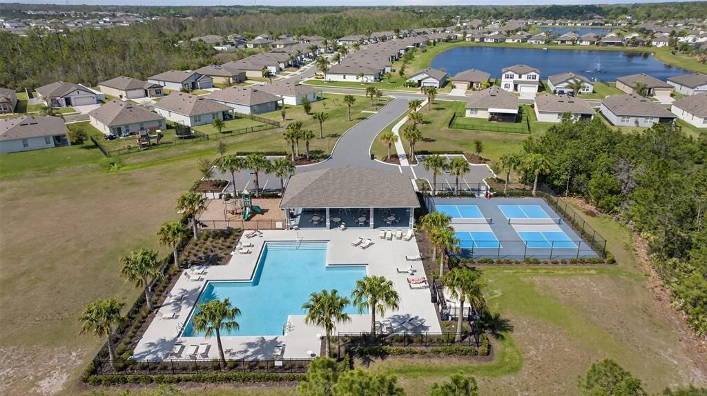 Active With Contract: $349,900 (3 beds, 2 baths, 1774 Square Feet)