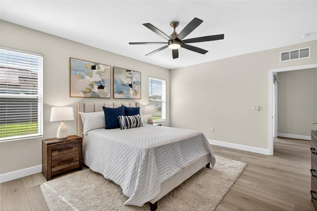 Active With Contract: $349,900 (3 beds, 2 baths, 1774 Square Feet)
