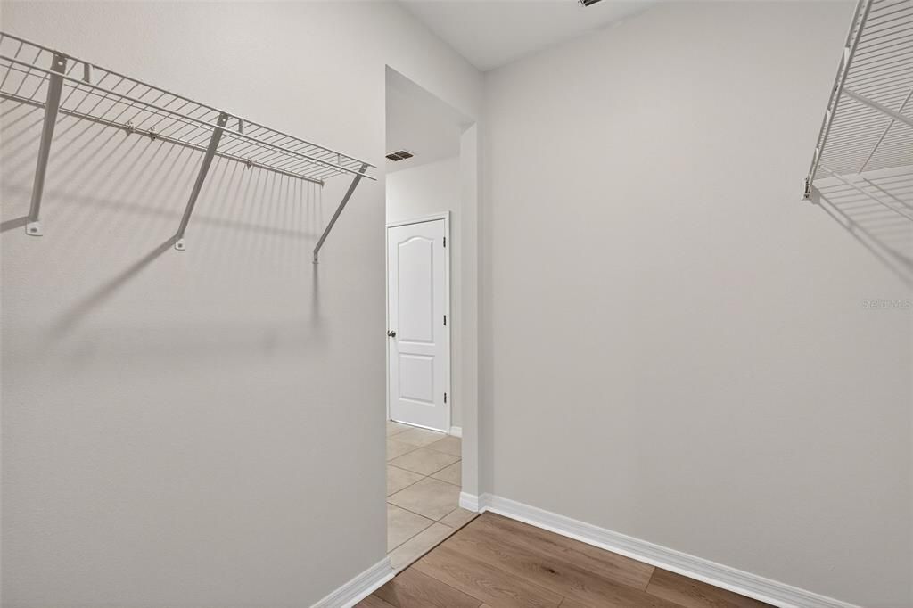 Active With Contract: $349,900 (3 beds, 2 baths, 1774 Square Feet)