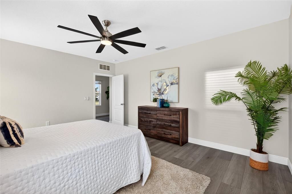 Active With Contract: $349,900 (3 beds, 2 baths, 1774 Square Feet)