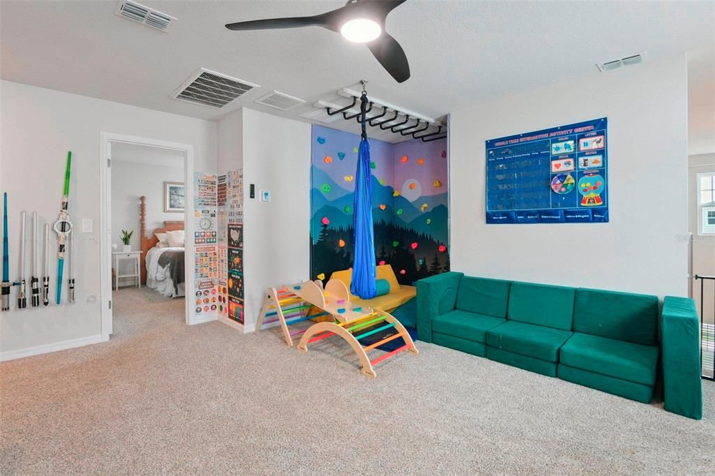 For Sale: $394,000 (4 beds, 2 baths, 2234 Square Feet)