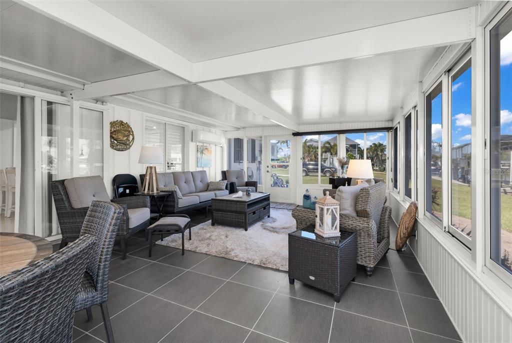 For Sale: $585,000 (2 beds, 2 baths, 1766 Square Feet)
