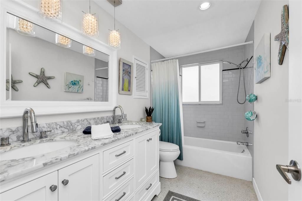 For Sale: $585,000 (2 beds, 2 baths, 1766 Square Feet)
