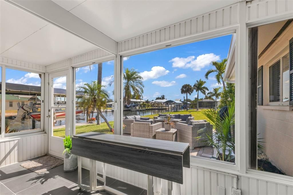For Sale: $585,000 (2 beds, 2 baths, 1766 Square Feet)