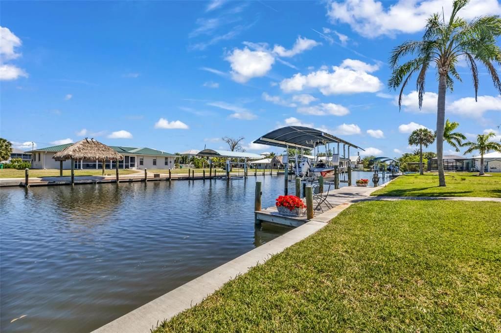 For Sale: $585,000 (2 beds, 2 baths, 1766 Square Feet)