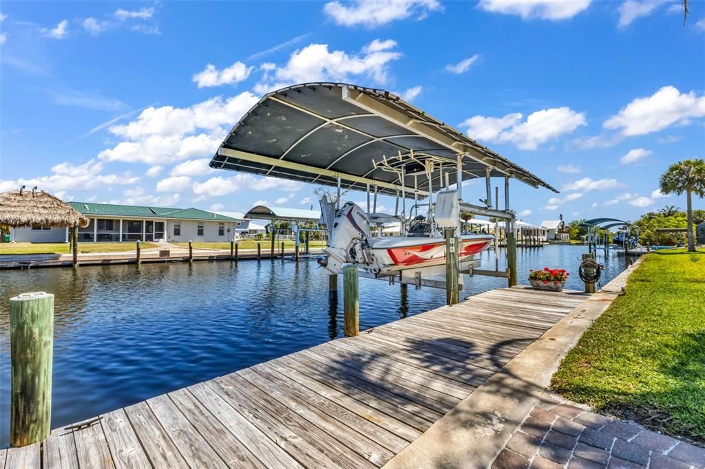 For Sale: $585,000 (2 beds, 2 baths, 1766 Square Feet)