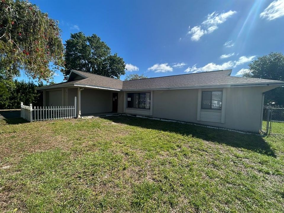 En Venta: $250,000 (3 camas, 2 baños, 1379 Pies cuadrados)