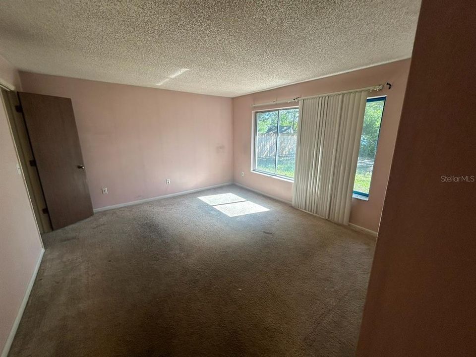 En Venta: $250,000 (3 camas, 2 baños, 1379 Pies cuadrados)