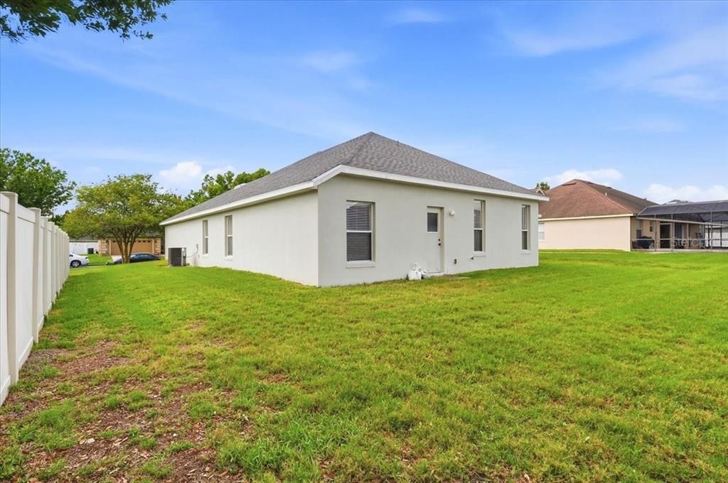 Active With Contract: $389,000 (4 beds, 3 baths, 2427 Square Feet)