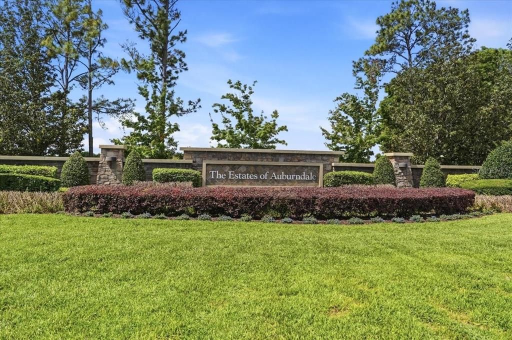 Active With Contract: $389,000 (4 beds, 3 baths, 2427 Square Feet)