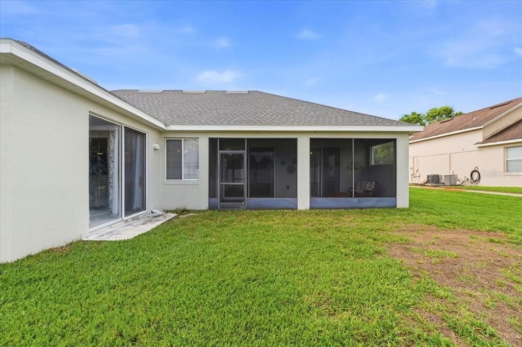 Active With Contract: $389,000 (4 beds, 3 baths, 2427 Square Feet)