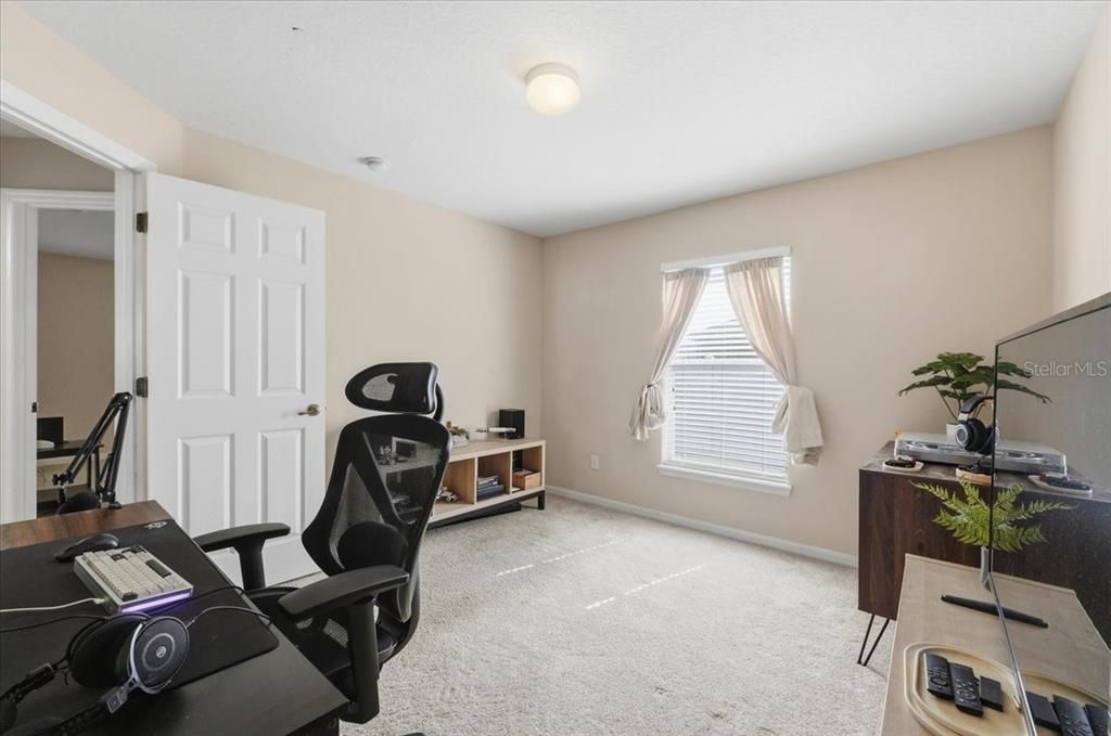 Active With Contract: $389,000 (4 beds, 3 baths, 2427 Square Feet)
