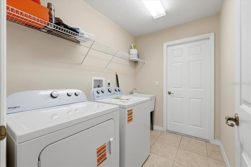 Active With Contract: $389,000 (4 beds, 3 baths, 2427 Square Feet)