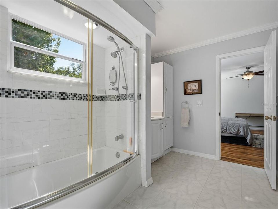 For Sale: $629,000 (3 beds, 2 baths, 1833 Square Feet)