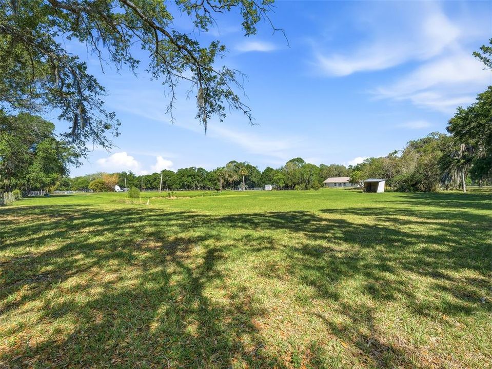 For Sale: $629,000 (3 beds, 2 baths, 1833 Square Feet)