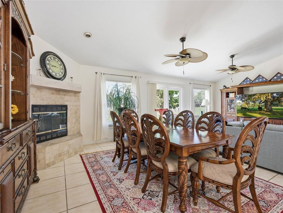 For Sale: $629,000 (3 beds, 2 baths, 1833 Square Feet)