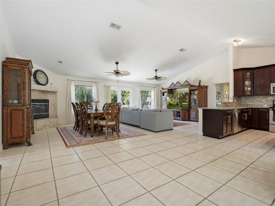 For Sale: $629,000 (3 beds, 2 baths, 1833 Square Feet)
