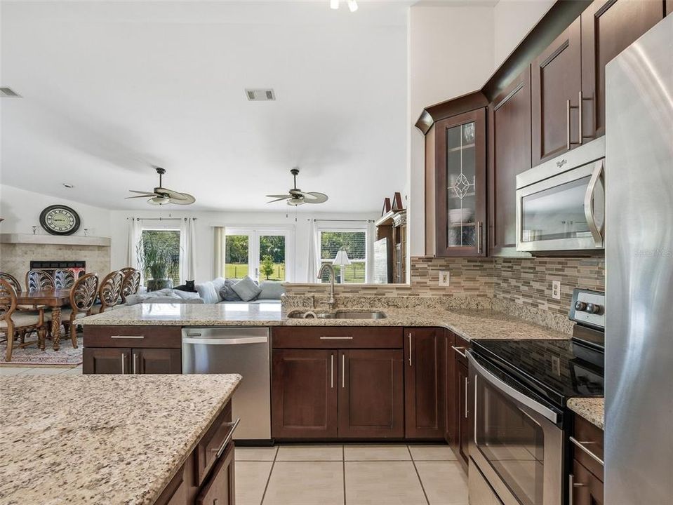 For Sale: $629,000 (3 beds, 2 baths, 1833 Square Feet)