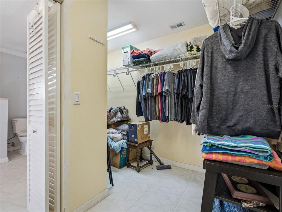 For Sale: $629,000 (3 beds, 2 baths, 1833 Square Feet)