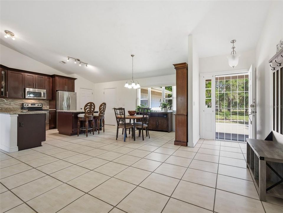For Sale: $629,000 (3 beds, 2 baths, 1833 Square Feet)
