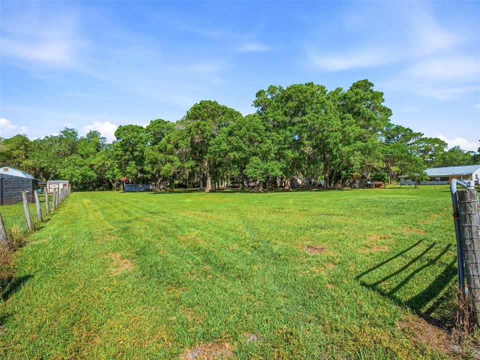 For Sale: $629,000 (3 beds, 2 baths, 1833 Square Feet)