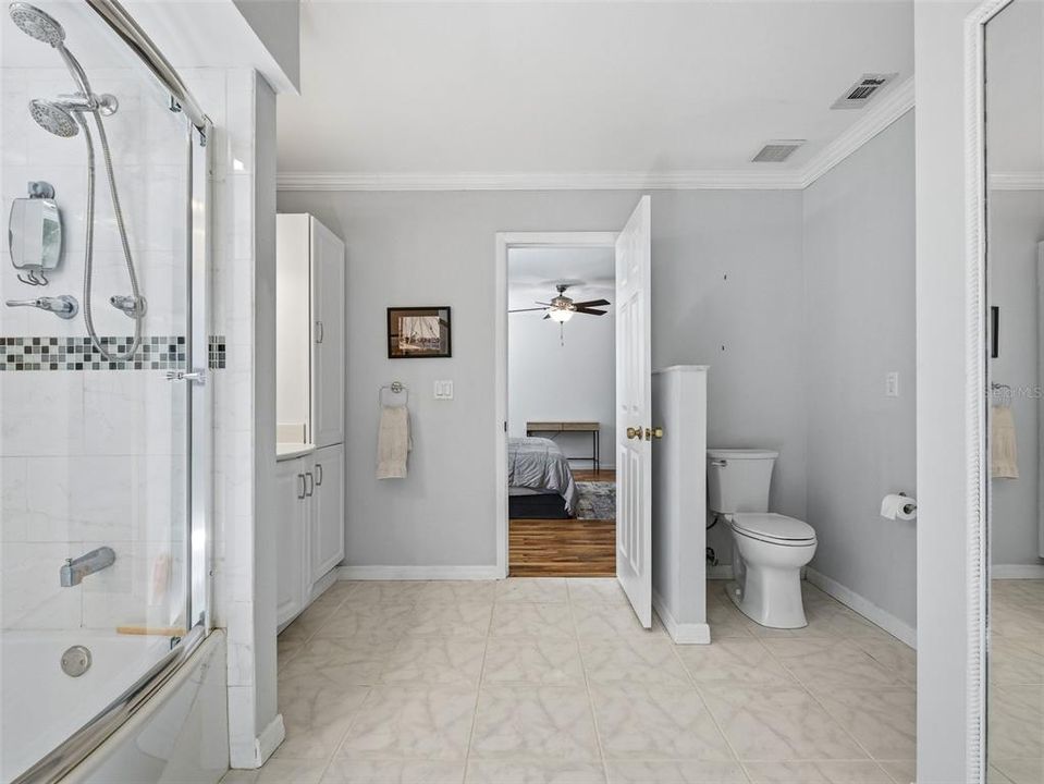 For Sale: $629,000 (3 beds, 2 baths, 1833 Square Feet)