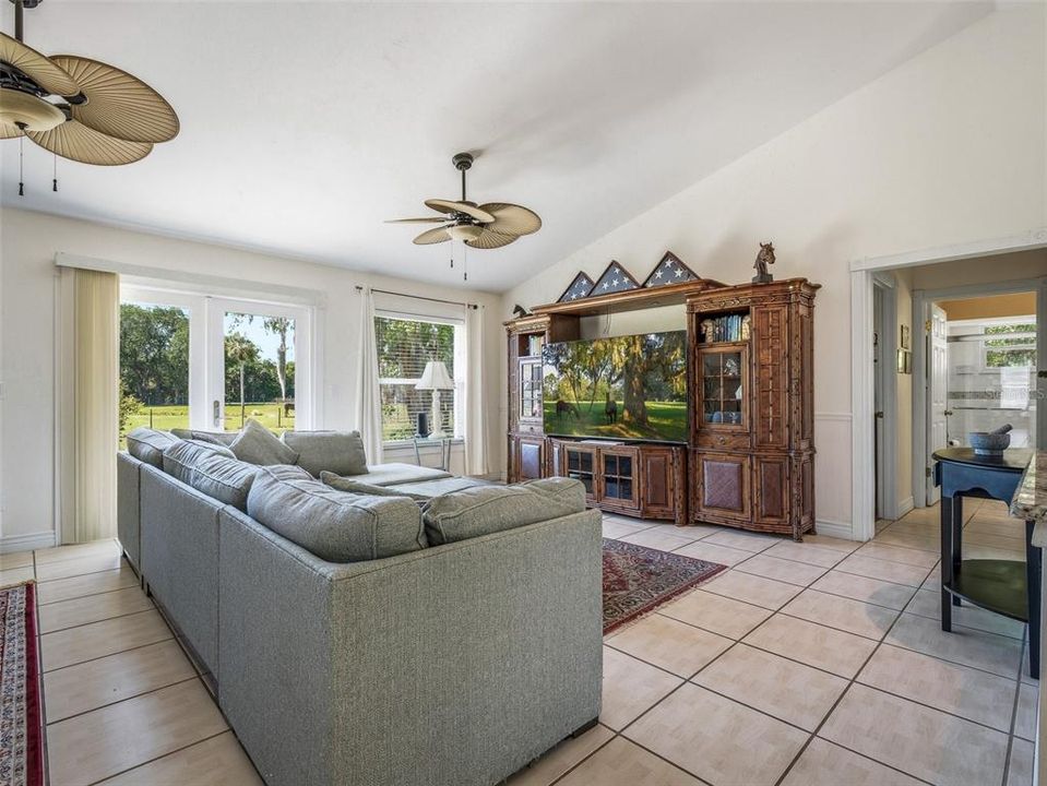 For Sale: $629,000 (3 beds, 2 baths, 1833 Square Feet)