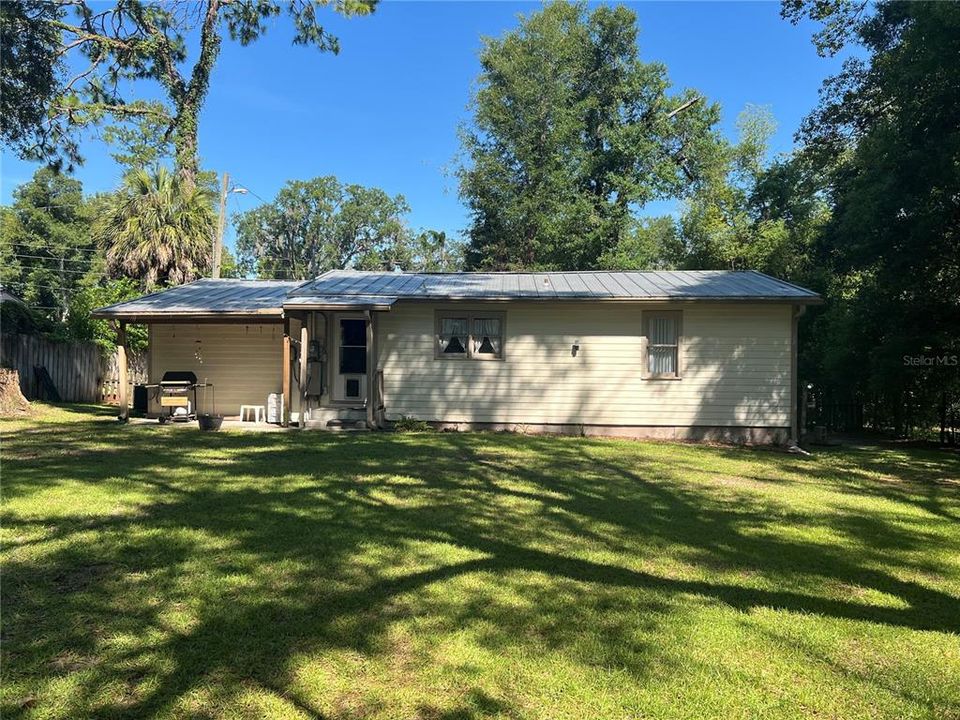 For Sale: $219,900 (3 beds, 1 baths, 1068 Square Feet)