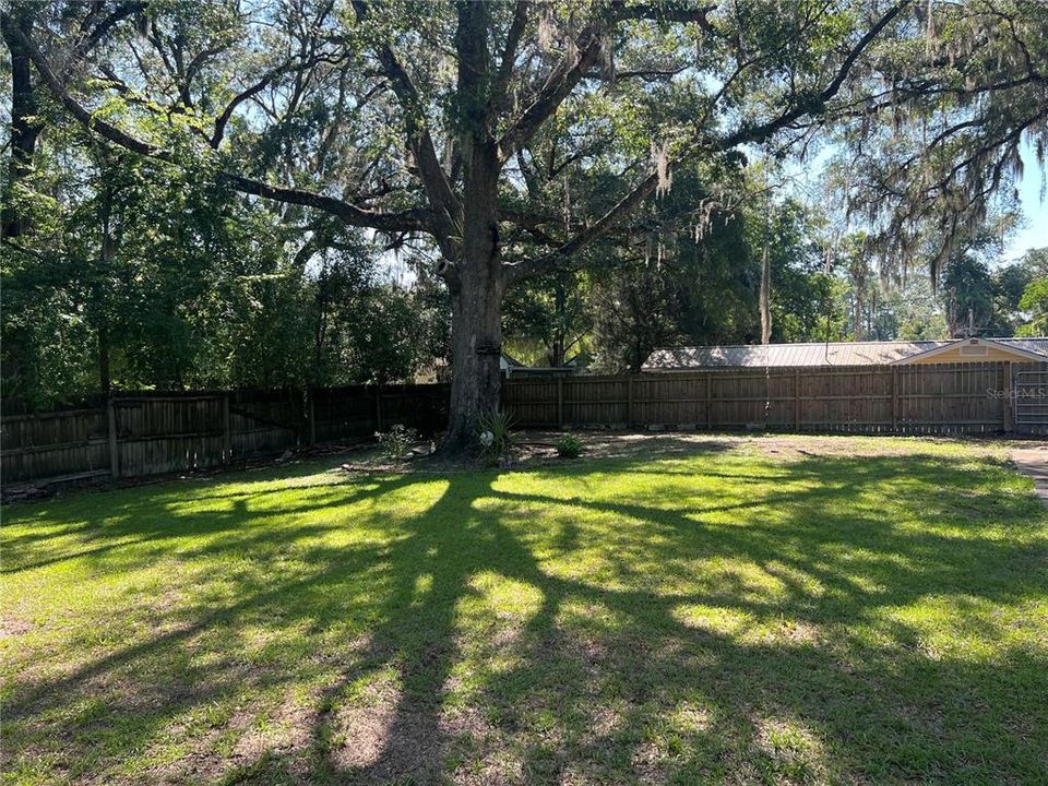 For Sale: $219,900 (3 beds, 1 baths, 1068 Square Feet)