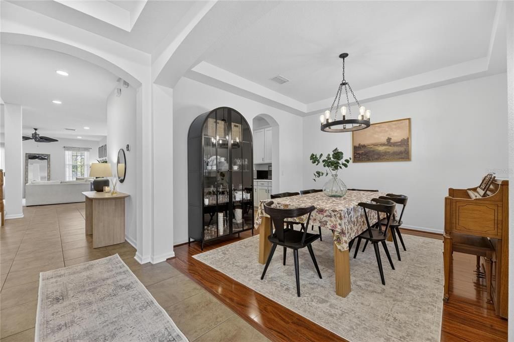 Active With Contract: $725,000 (4 beds, 2 baths, 3092 Square Feet)