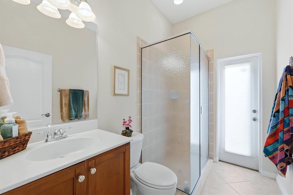 En Venta: $650,000 (4 camas, 3 baños, 2667 Pies cuadrados)