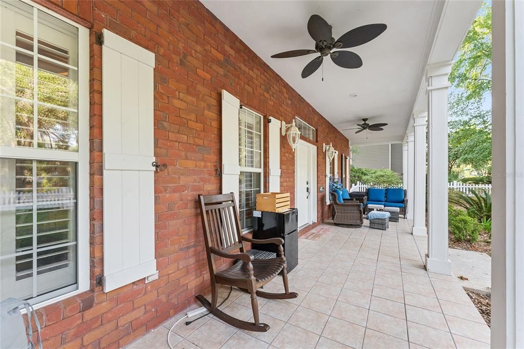 En Venta: $799,000 (4 camas, 3 baños, 2837 Pies cuadrados)