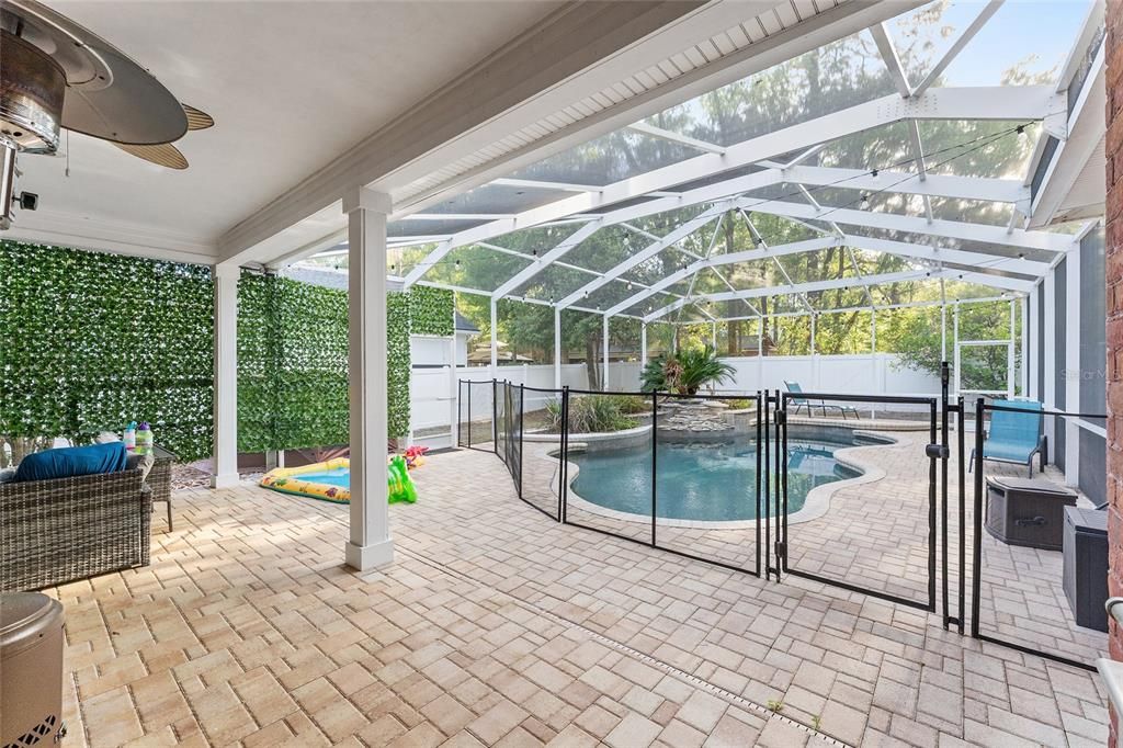 En Venta: $799,000 (4 camas, 3 baños, 2837 Pies cuadrados)