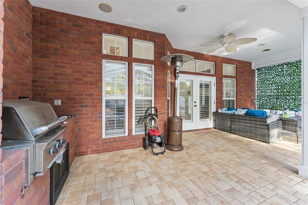 En Venta: $799,000 (4 camas, 3 baños, 2837 Pies cuadrados)