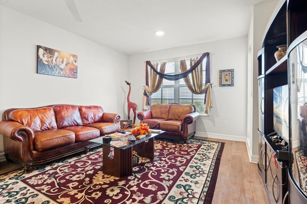 В аренду: $1,980 (2 спален, 2 ванн, 1332 Квадратных фут)