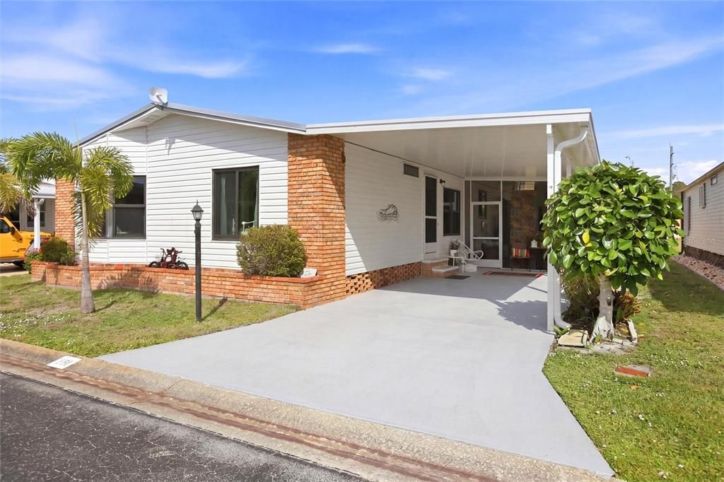 For Sale: $179,900 (3 beds, 2 baths, 1482 Square Feet)