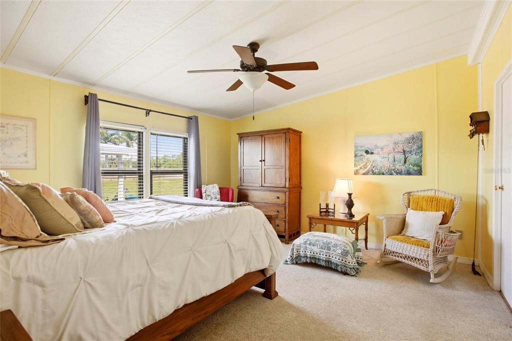 For Sale: $179,900 (3 beds, 2 baths, 1482 Square Feet)