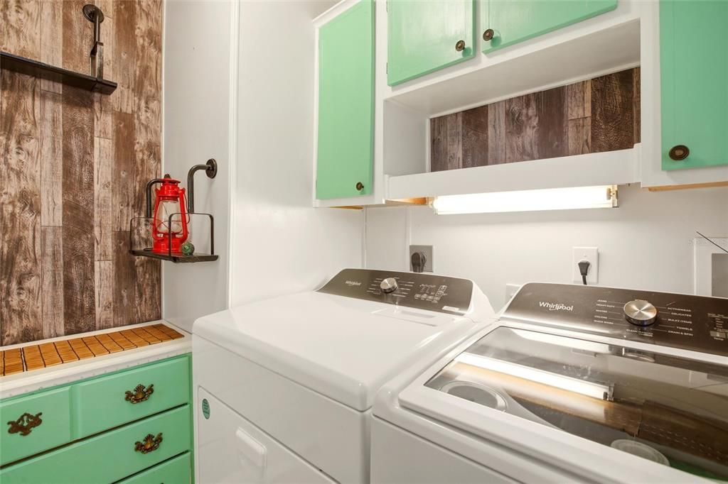 For Sale: $179,900 (3 beds, 2 baths, 1482 Square Feet)