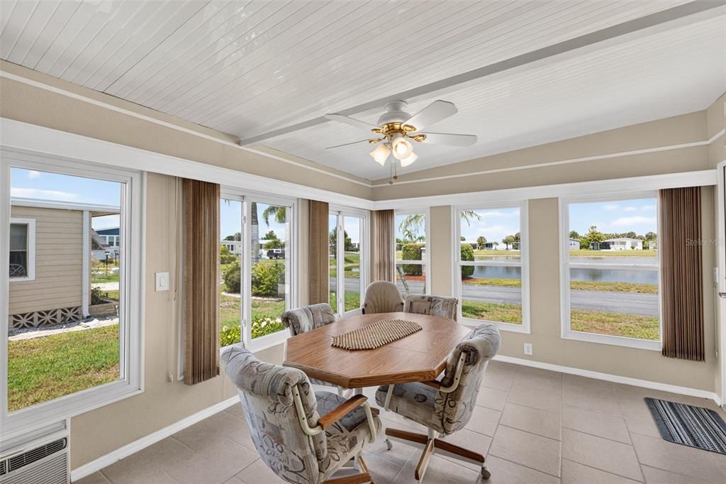 For Sale: $145,000 (2 beds, 2 baths, 1244 Square Feet)