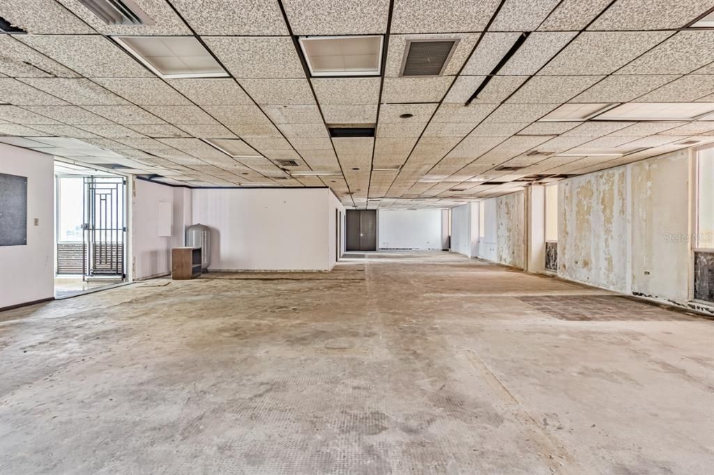 For Sale: $216,000 (0 beds, 0 baths, 2695 Square Feet)