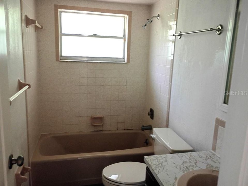 На продажу: $249,500 (3 спален, 2 ванн, 1649 Квадратных фут)