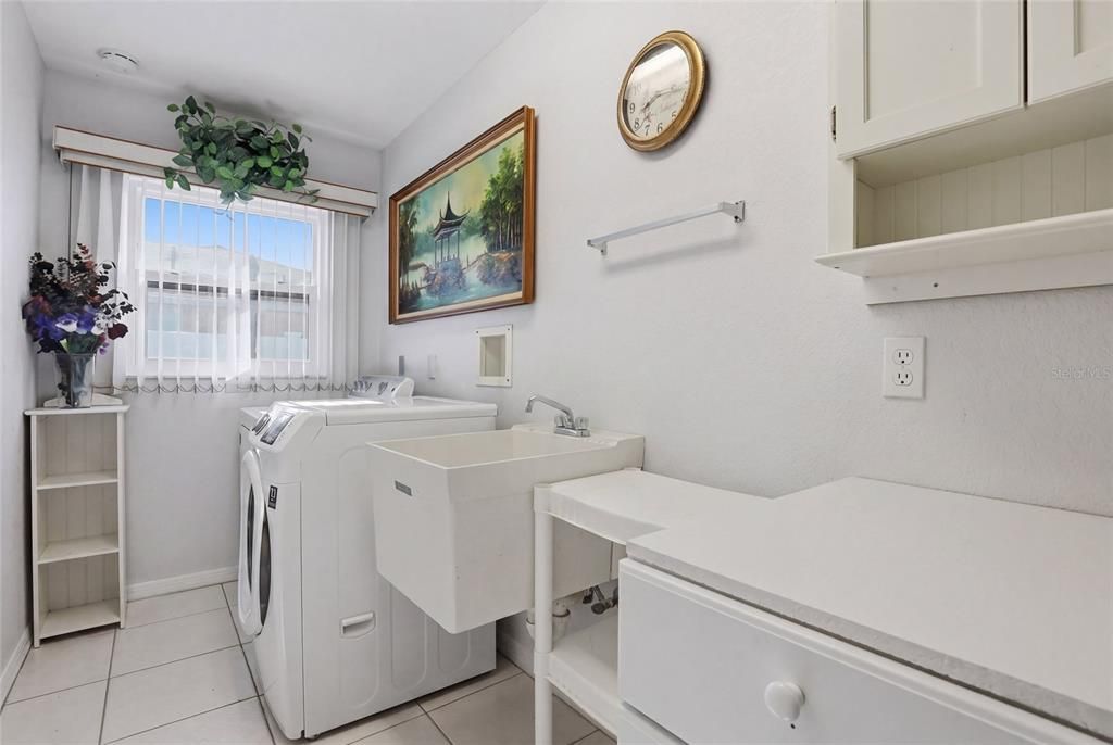 В аренду: $2,650 (3 спален, 2 ванн, 1369 Квадратных фут)
