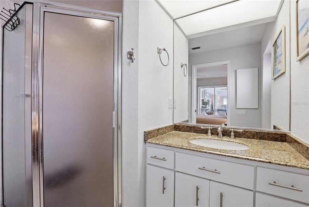 В аренду: $2,650 (3 спален, 2 ванн, 1369 Квадратных фут)