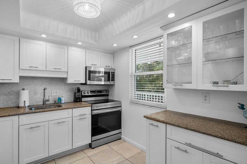 For Sale: $475,000 (2 beds, 2 baths, 1132 Square Feet)