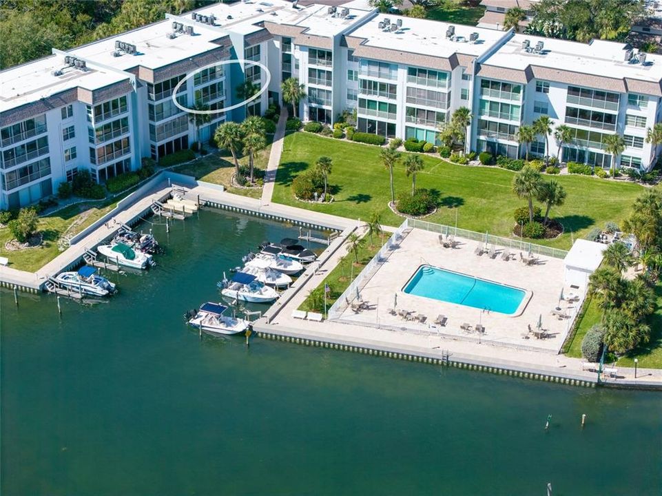 For Sale: $475,000 (2 beds, 2 baths, 1132 Square Feet)