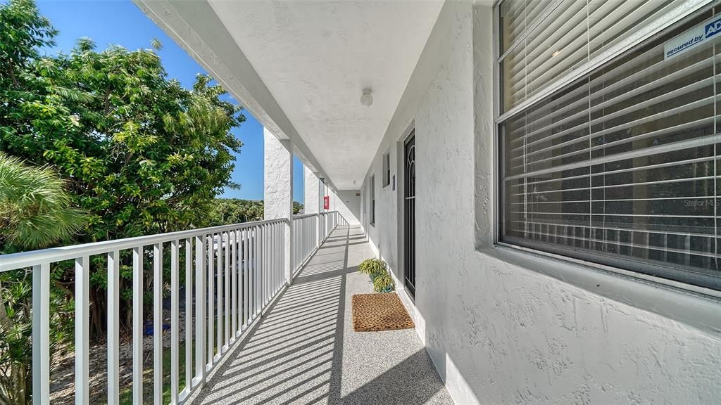 For Sale: $475,000 (2 beds, 2 baths, 1132 Square Feet)